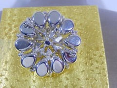 VITG HIGH END LARGE PEAR CUT & ROUND RHINESTONE DIMENSIONAL SPIKY CENTER BROOCH