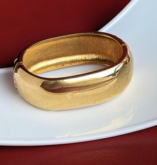 Vtg Oroton High Polish Shiny Gold Silver Tone Wide Bangle Fits 7″ Bracelet Dent