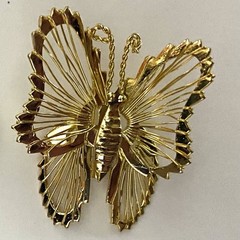 Mixed Lot (7) Vintage Golden Butterfly Brooch Pins Ornate Wire Wings Small NOS
