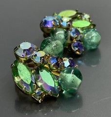 Juliana Style Women’s Clip On Earrings Gold Tone Faceted Crystal Glass 1 1/8”