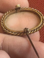 Vtg ANTIQUE Brooch Pin Glass Cameo Gold tone
