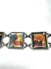 Statement Classic Hardware Blonde Pin-up Girls Vintageware 5 Link Bracelet