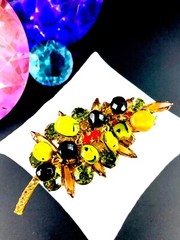JULIANA D&E CARMEN MIRANDA STYLE NUGGET BEAD BRACELET BROOCH EARRINGS SET BOOK