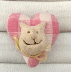 Handmade Cat Brooch (165 – 2415)