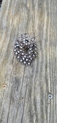 Vintage Juliana DeLizza Elster Wreath Brooch Smoky Gray Clear Rhinestone Pin DE