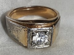 VTG Mens two toned solitaire Signet Ring Faux Diamond, Heavy wear/distressed