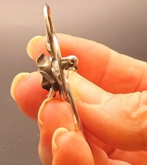 Vintage Mid Century Sterling Silver Interlocking Loop Wire 3D Rose Flower Brooch