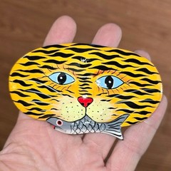 Vintage Whimsical wooden enamel paint cat scarf slide ring
