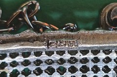 Vintage LISNER Signed Pendant & Necklace in Silver Tone