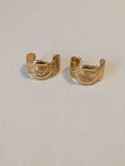 Avon Gold Tone Demi Hoop Textured Rope Style Stud Drop Earrings 1.25″. Vintage.