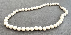 Vintage Creamy WHITE JADE NECKLACE with 14k GOLD CLASP 18″ – 9mm Gemstone Beads