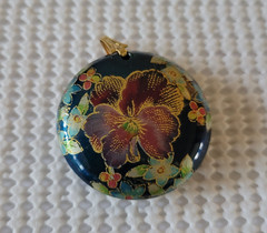 Cloisonne Elegant Vintage Style Dark Blue Floral Pendant with Gold Accents