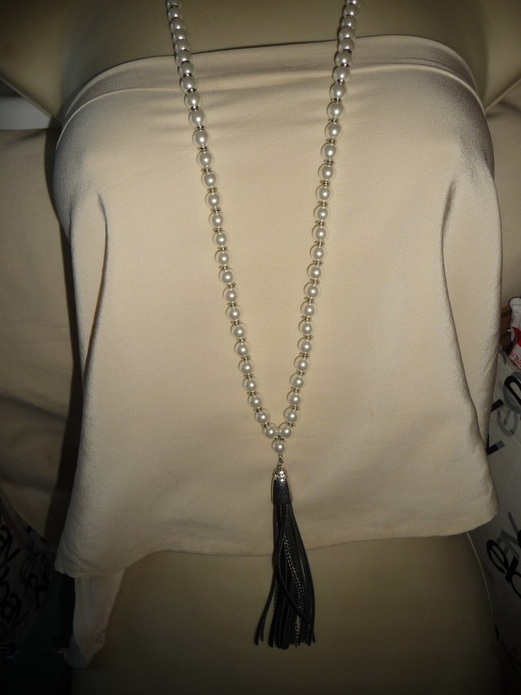 WHBM GRADUATED FAUX PEARLS SILVER TONE SPACERS w BLACK TASSEL NECKLACE #23/5A