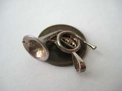 VINTAGE Sterling Band Instrument FRENCH HORN Silver Bracelet Charm