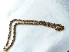 Vintage Gold Tone Necklace 20 Inches. As Pictured -VM47