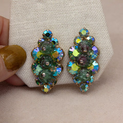 Vintage Gold AB Green Art Glass Rhinestone Leaf Shape Clip-On Earrings