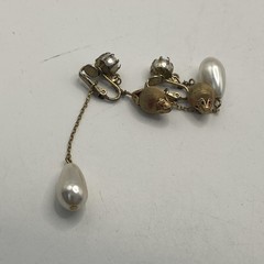 Vintage Gold Tone Faux Pearl Teardrop Earrings Womens Screw Back 2.5 In Jewelry