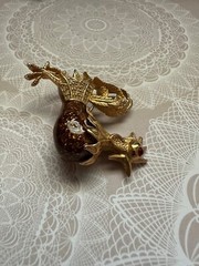Vintage Erwin Pearl Morning Glory Rooster Chicken Pin Brooch Brown Enamel