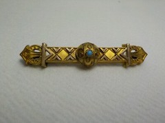 VINTAGE VICTORIAN GOLD FILLED WITH GOLD TOP TRIM BAR BROOCH PIN WITH TURQUOISE