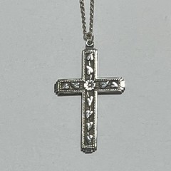Vintage Sterling Silver 925 Ivy Floral Etched Cross Pendant 18” Necklace