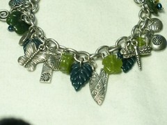 COOKIE LEE…Silver Tone & Lucite Flowers, Leaves,Butterfly++ Charms Bracelet…