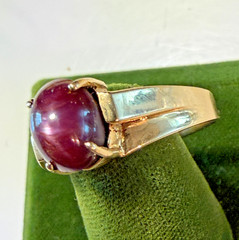 Vintage SOLID 14KT Gold Stamped Red Star Sapphire Size 10 Ring 4.27g NOS NOI!