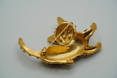 Vintage Trifari Green Eyed Gold Tone Cat Brooch 5.4cm JB36