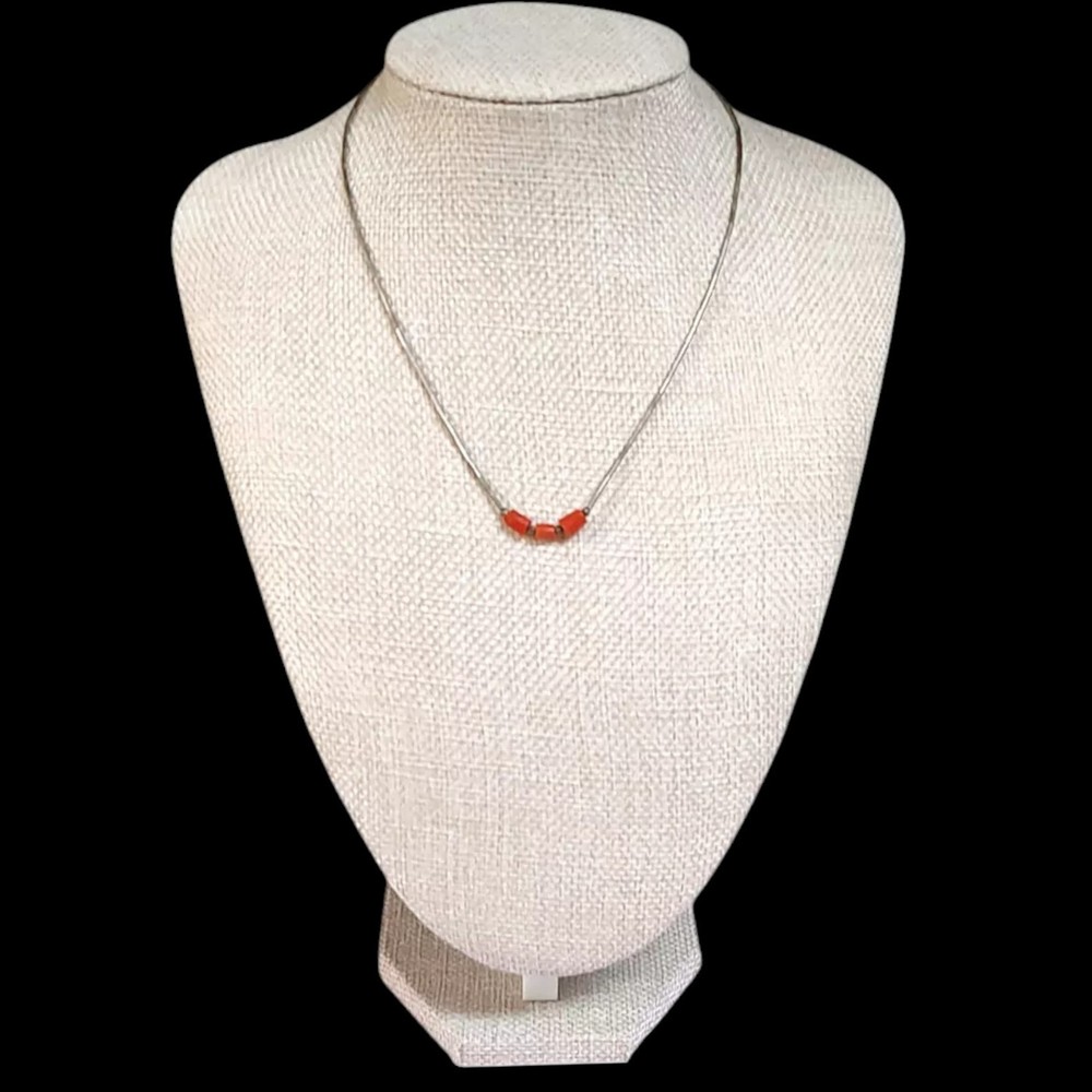 VTG Navajo Tribe 3 Stone Red Coral Sterling Silver Boho Everyday Necklace 14.5″