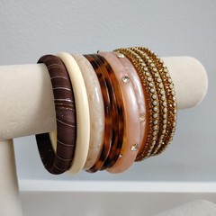 Vintage Lot Of 11 Thin Bangle Bracelets Plastic Sz 8-8.5
