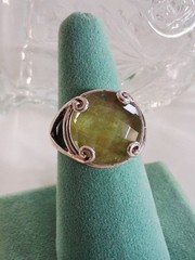 Vintage Designer Faceted Prehnite Cocktail Statement Ring Size 9 Sterling Silver