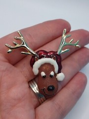 Vintage Reindeer Santa Hat Glitter Enamel Retro Christmas Pin Brooch Danecraft