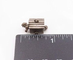 925 Sterling Silver Vintage Bulldog In Dog House Pendant (MOVES) PT21052