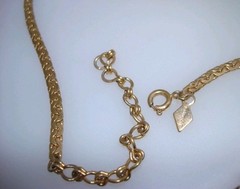VINTAGE SARAH COV GOLD TONE FLAT FANCY LINK NECKLACE CRISSCROSS/LOOP/TIE DESIGN