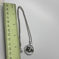 Pendant Necklace Pristine Sarah Coventry 1974 Zodiac Taurus Silver Tone