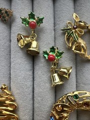 Vintage Designer Christmas Holiday Jewelry Lot Brooch & Earrings MYLU CAROL LEE