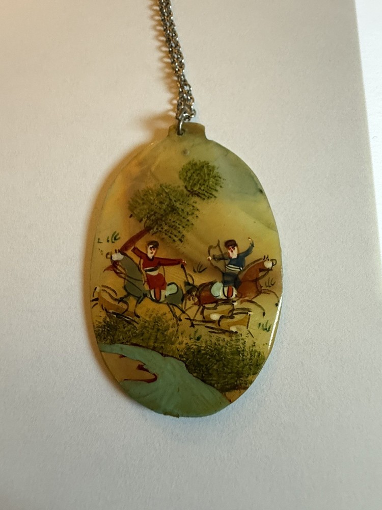 MOTHER OF PEARL PENDANT OVAL SHAPE HANDPAINTED MIDDLE EAST 1950′