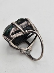 Vintage Sterling Silver Modernist Large Green Free Form Stone Chunky Ring Size 4
