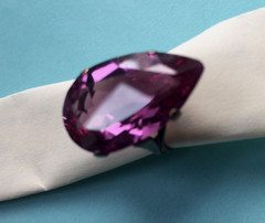 VTG 14K YELLOW GOLD ALEXANDRITE HANDMADE 7/8″x 3/8:”x 3/8′ TEAR DROP 4PRONG LRGE