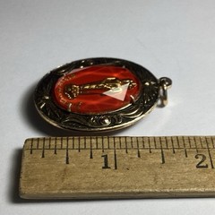 VINTAGE OVAL BUDDHA NECKLACE PENDANT TWO-SIDED FACETED GOLDTONE RED PINK