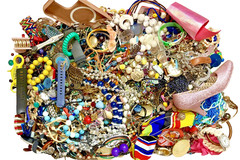 22LBS Modern Vintage Tangled Broken Wearable Craft Repurpose Junk Jewelry Lot