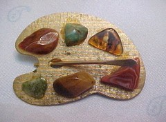 Vintage Artist Paint Palette Brooch Gold Tone W Multicolor Gemstone Chips Brush