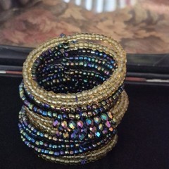 Black Friday Beaded Iridescent Bracelet VTG 1970/80s. Retro Wrap-around sparkle