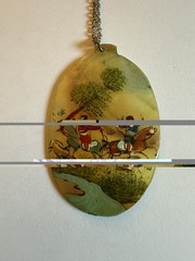 MOTHER OF PEARL PENDANT OVAL SHAPE HANDPAINTED MIDDLE EAST 1950′
