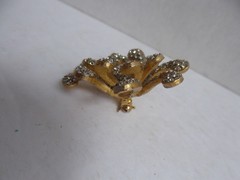 Vintage Signed Mimi Di N 3D Dimensional Pave Faux Diamond Style Brooch / Pin
