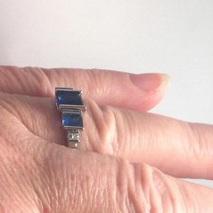 Vintage Jewellery Gold Ring with Blue and White Sapphires Antique Deco Jewelry