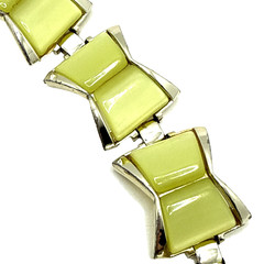 Vintage Art Deco Chartruese Thermoset Bracelet Silver Tone Moonglow MCM 7″