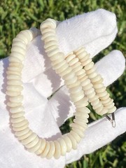 Vintage Hawaiian Surfer Puka Shell Bead Necklace 15 Inch Graduated up to 12+mm