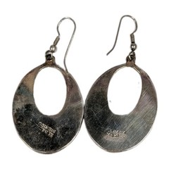 Vintage Alpaca Mexico black earrings with mother of pearl and abalone flowers