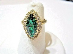 RING VINTAGE GREEN GLASS MARQUISE SHAPE CLEAR RHINESTONES SPARKLY ADJUSTABLE