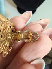 Vintage Rare White And Green Cabochon Clip On Earrings Set In Gold Tone